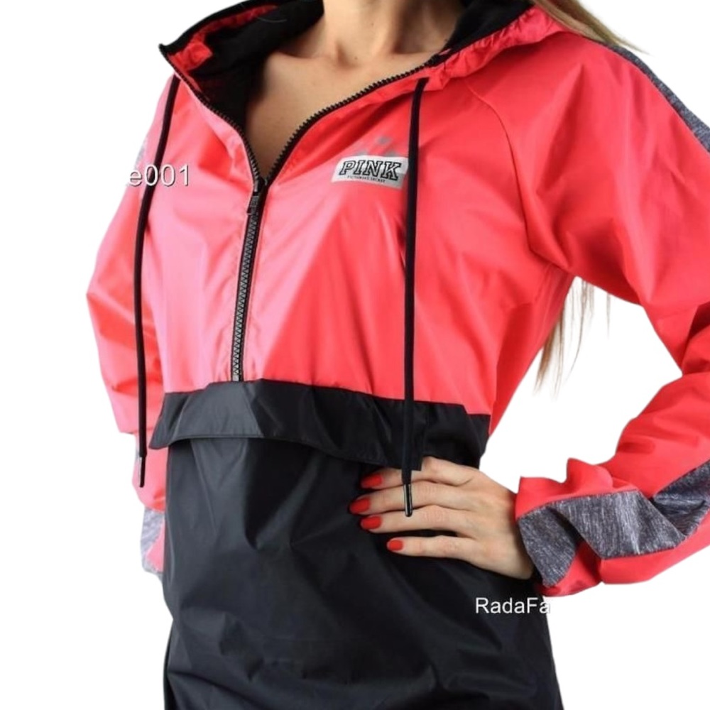 VS PINK windbreaker / Rain jacket size XS